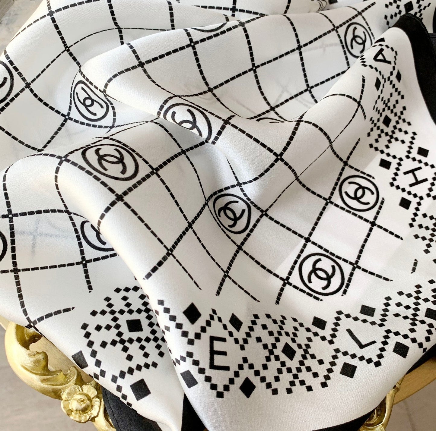 Elegant Rhombus Square Silk Scarf mysite