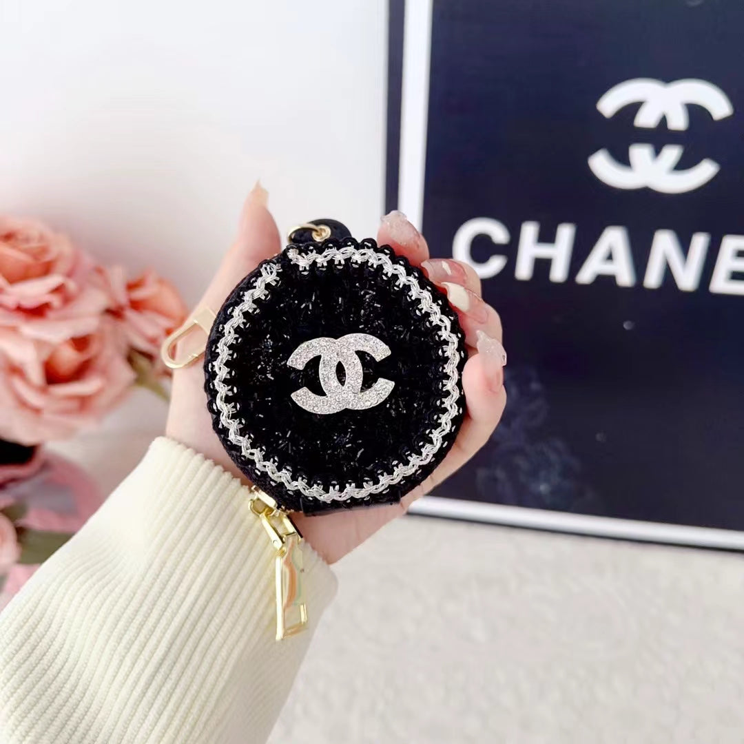 Caixa de Airpods Chanel de luxo com espelho
