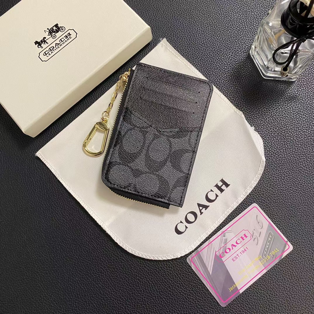Kartiera tad-Detentur tal-Karta Klassika Chic Co Chic b'Disinn Sleek