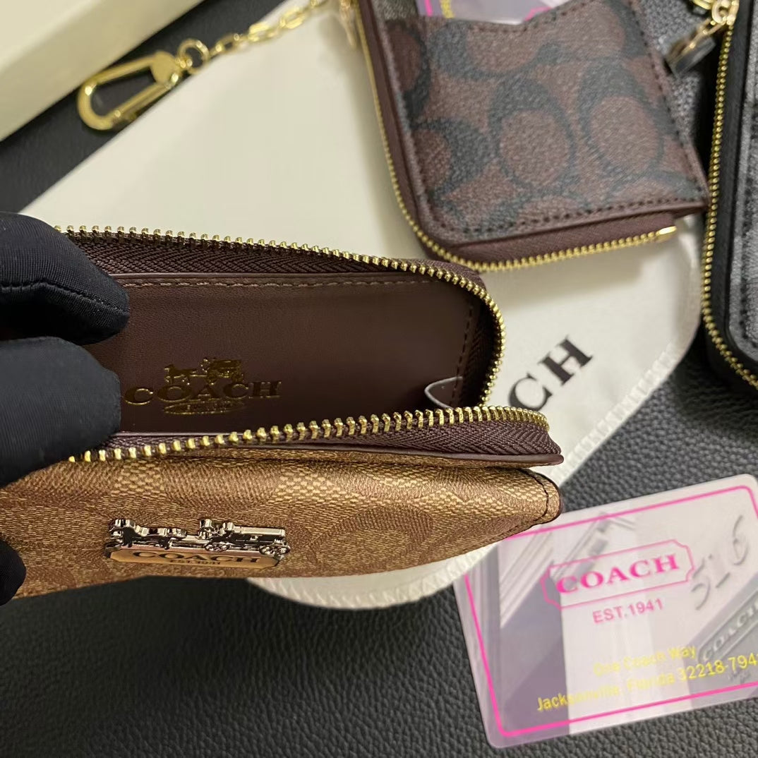 Kartiera tad-Detentur tal-Karta Klassika Chic Co Chic b'Disinn Sleek