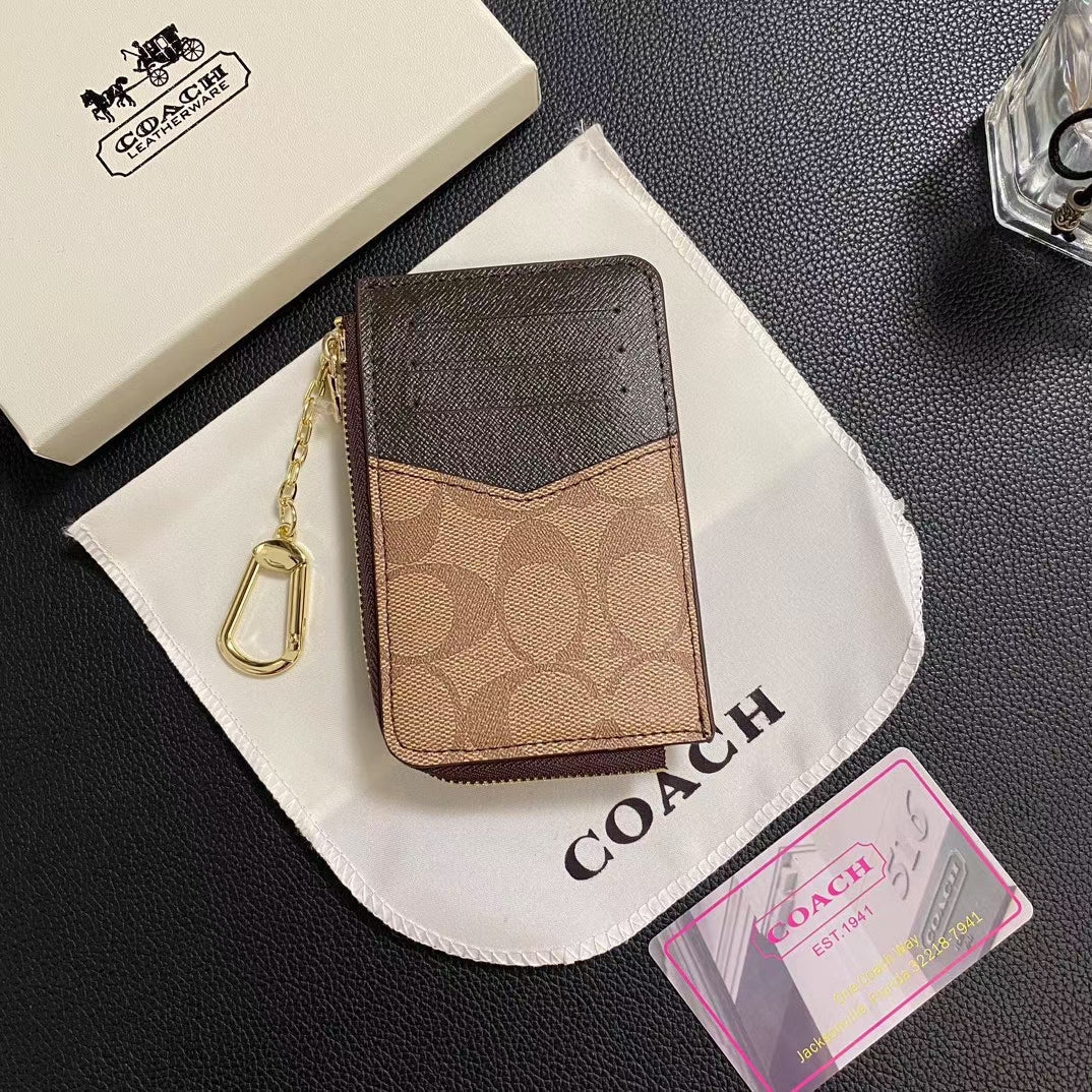 Kartiera tad-Detentur tal-Karta Klassika Chic Co Chic b'Disinn Sleek