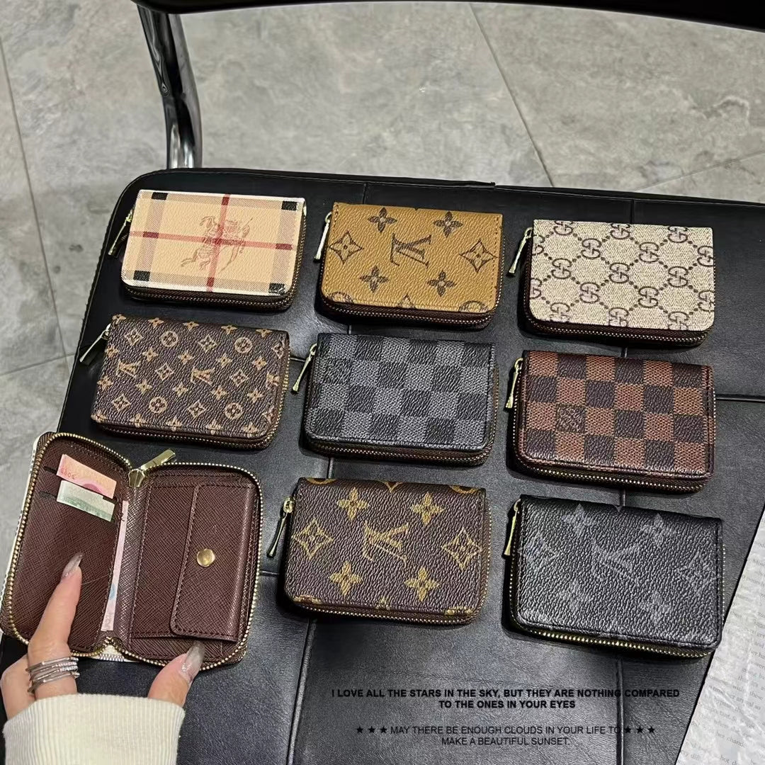 Collezione del portafoglio con cerniera monogramma di lusso - LV, GG e BBR