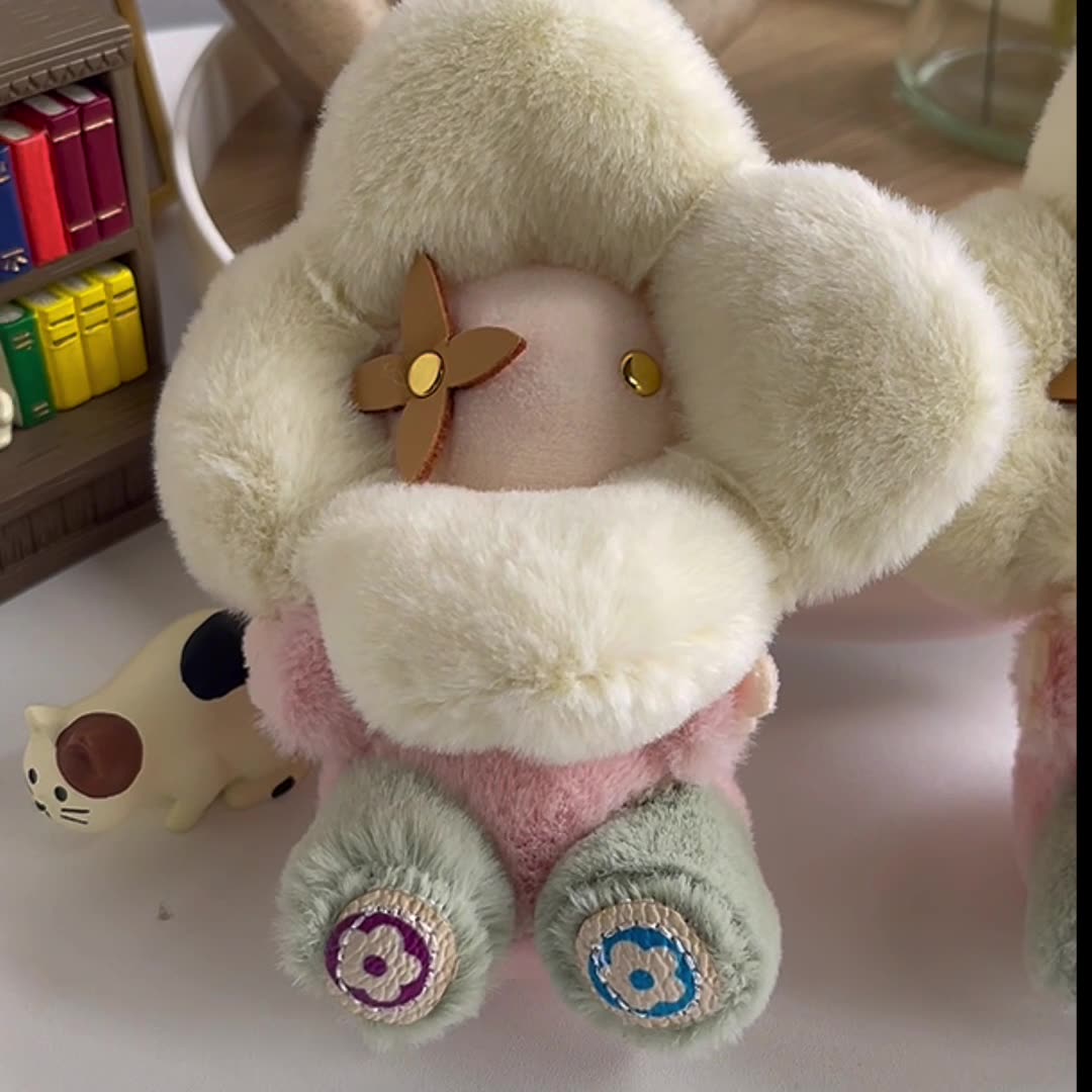 Keychain tal-filpa tal-ġirasol ħelu - Charm tal-borża tal-pupa Vivian għan-nisa, il-karozzi u d-dekorazzjoni tal-backpack