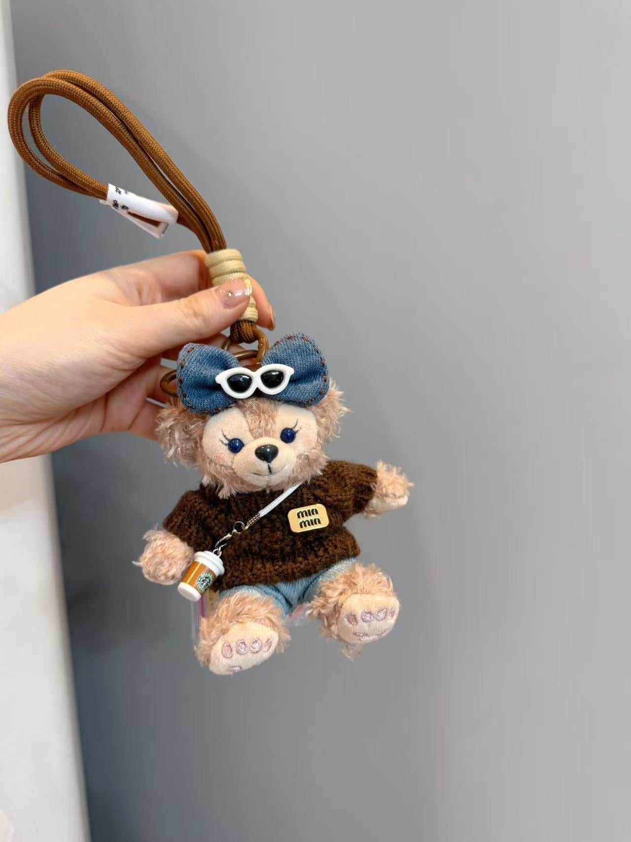 Edizzjoni Limitata Sherry May Plush Keychain - Luxe Teddy Bear Bag Charm għal Handbags Disinjatur