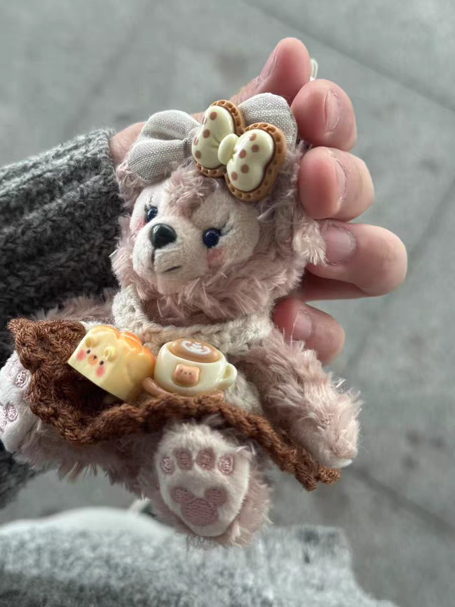 Edizzjoni Limitata Sherry May Plush Keychain - Luxe Teddy Bear Bag Charm għal Handbags Disinjatur