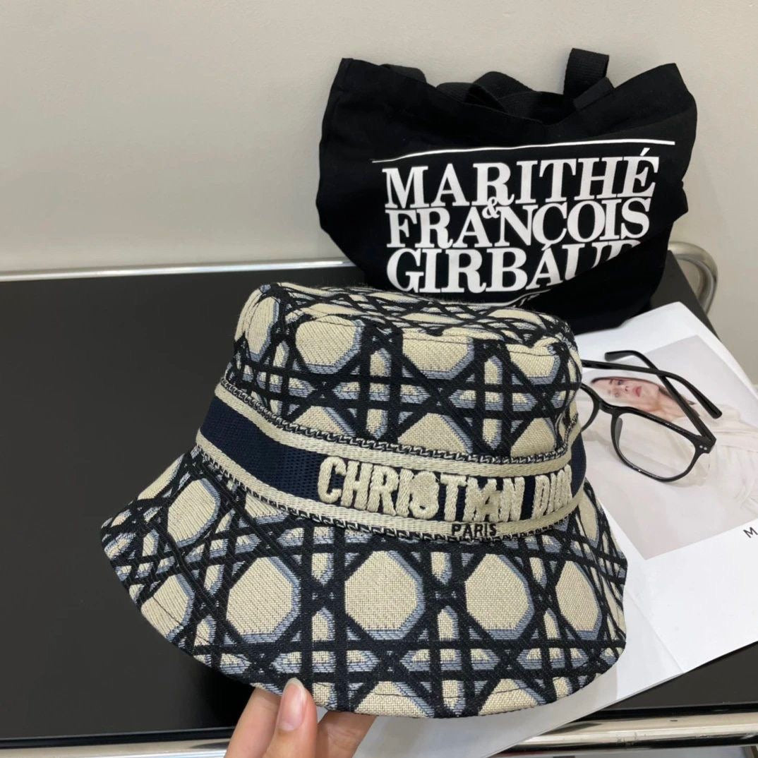 Classic luxury hat 09 mysite