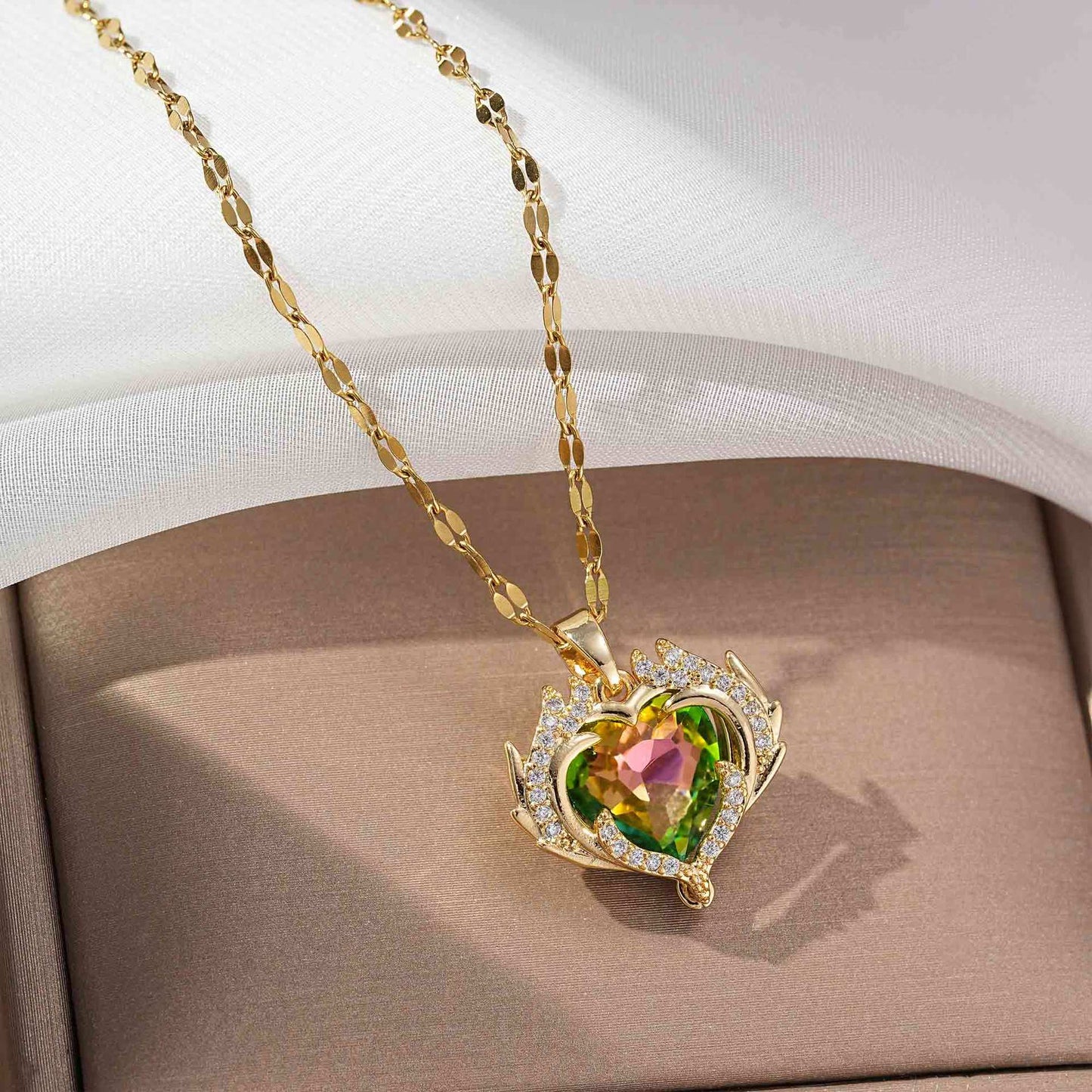 Ġiżirana tal-Pendent tal-Qalb Aħmar Franċiż Franċiż - Glamour Dainty b'Aċċessorji Rhinestones Sħiħ