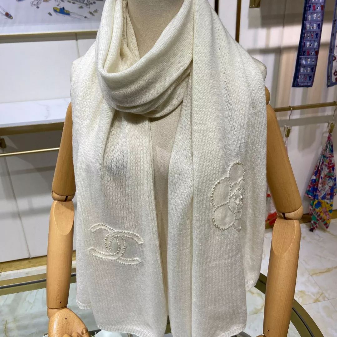Elegant Camellia Pearl Cashmere Scarf mysite