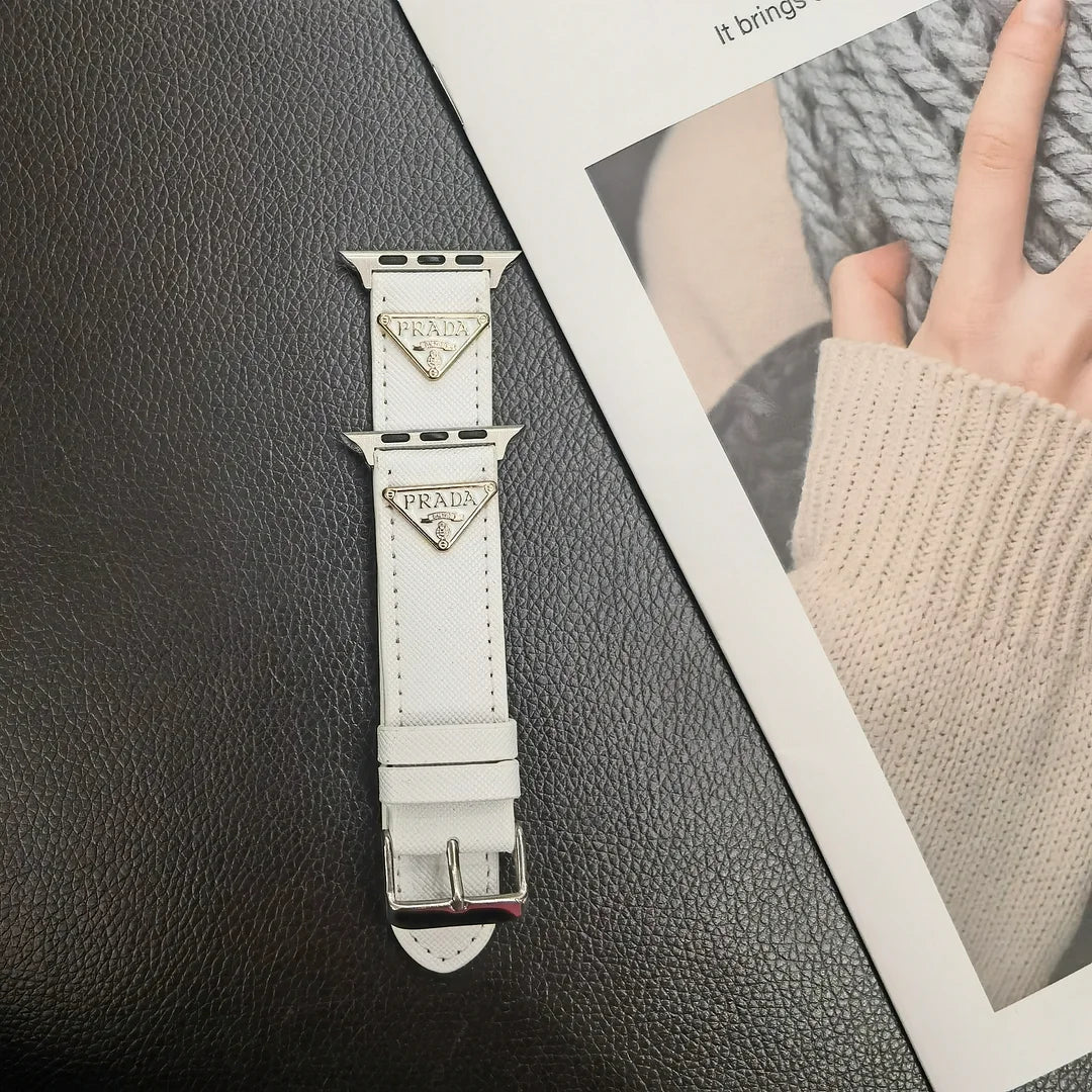 Double Triangle Monogram Label Ġilda Apple Watch Band