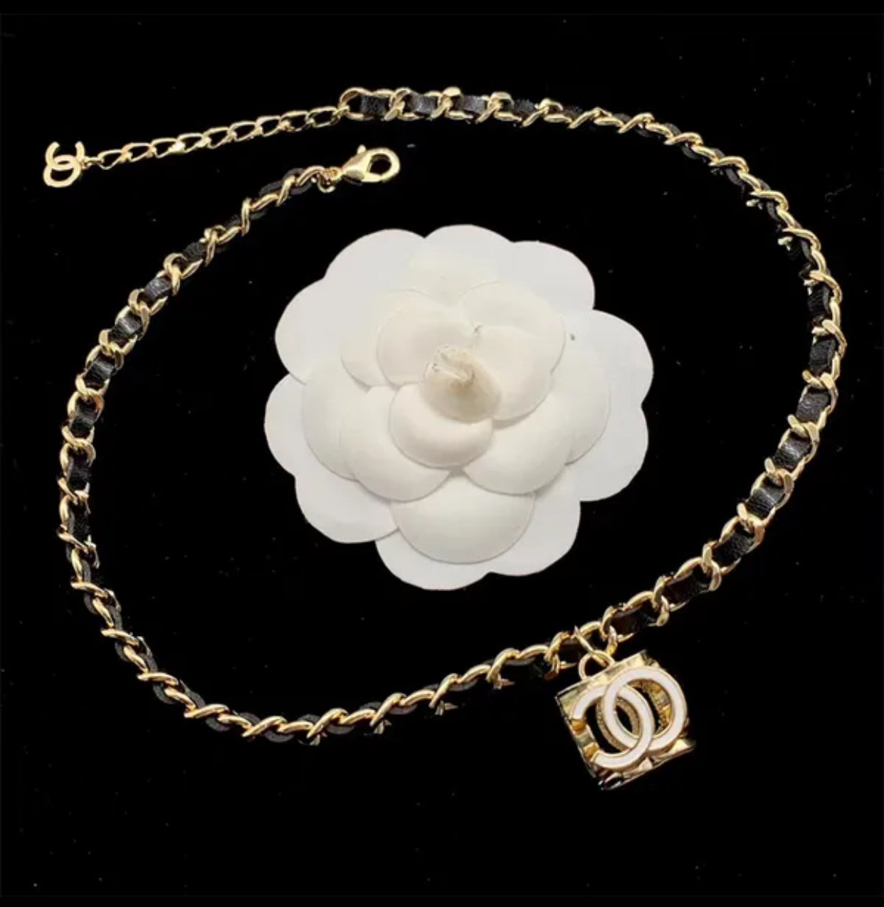 Pendant Necklace Lussu Brand CC