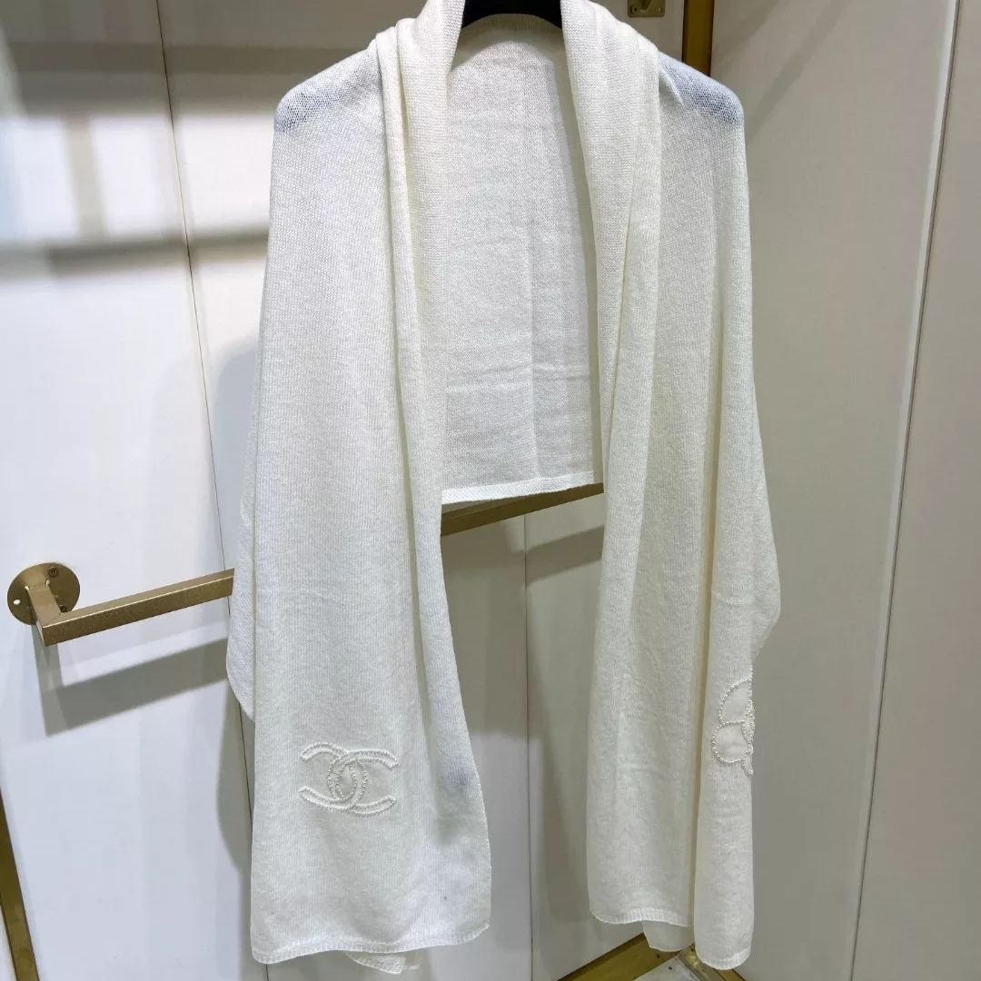 Elegant Camellia Pearl Cashmere Scarf mysite