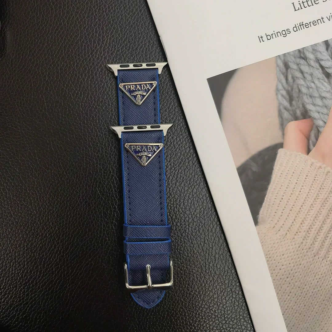 Double Triangle Monogram Label Ġilda Apple Watch Band