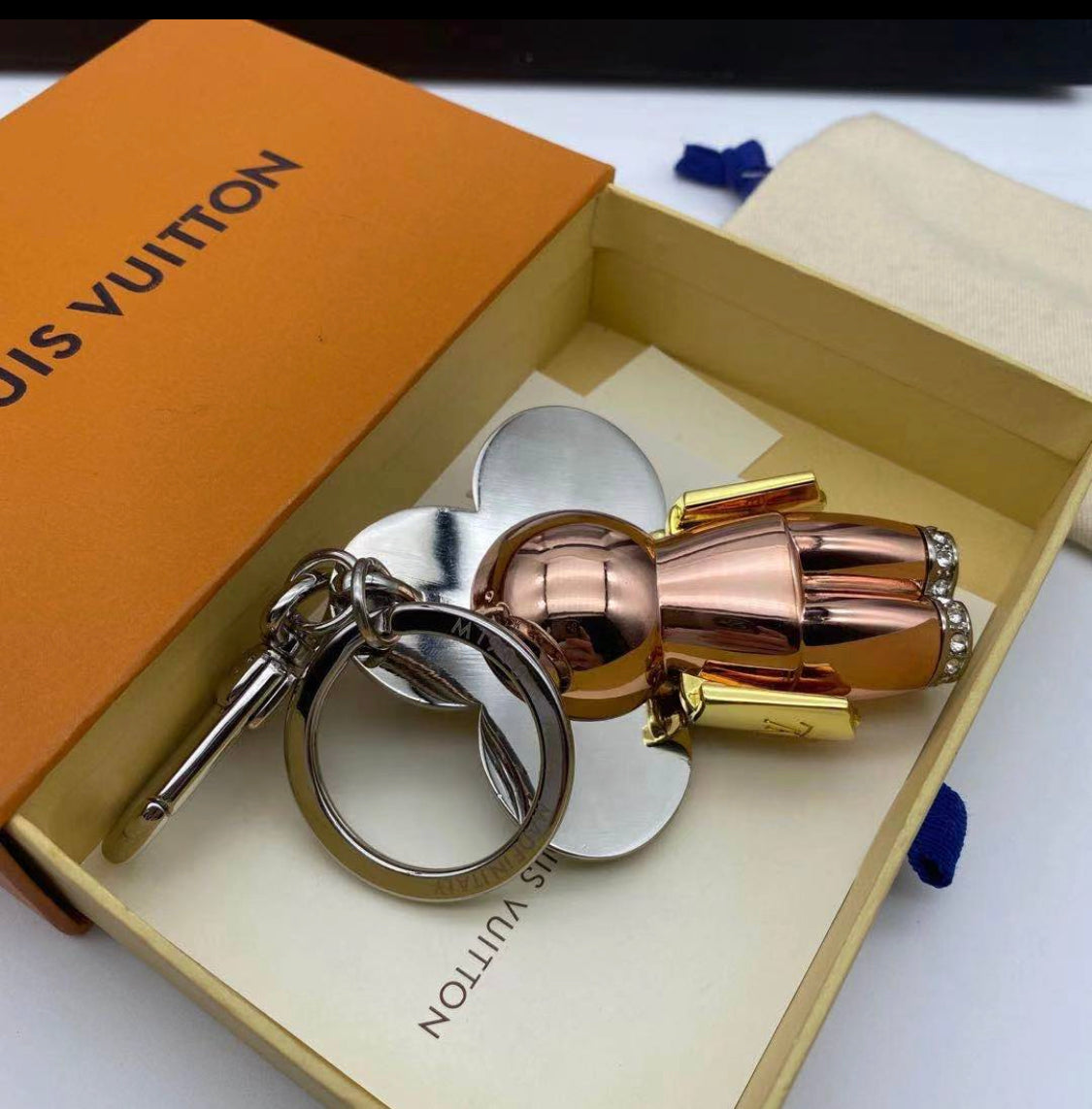 Keychain tal-pupazzi lussużi
