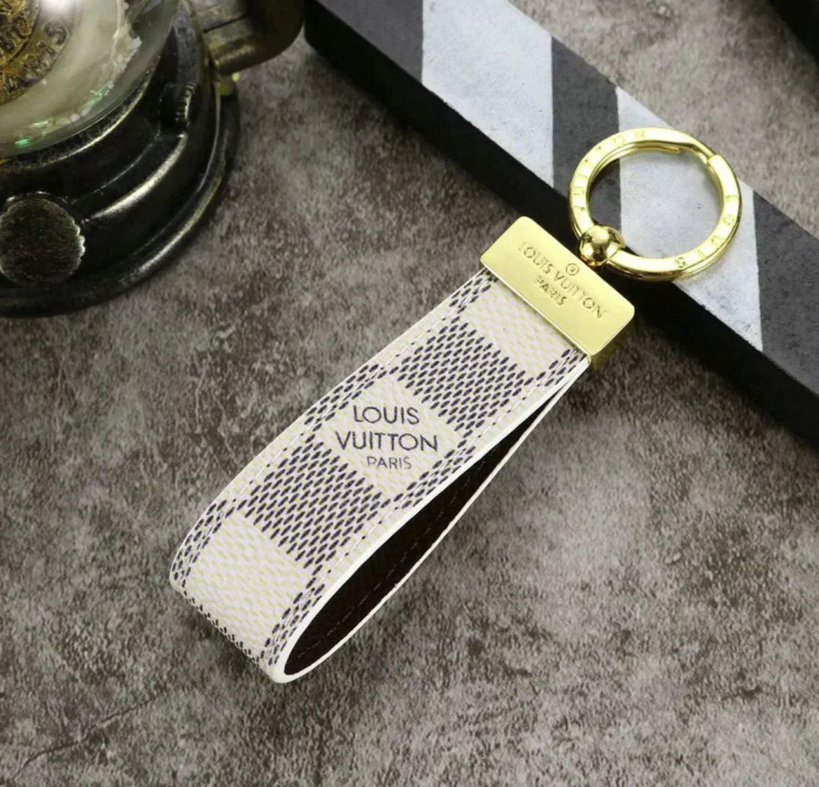 Keychain klassiku lussuż
