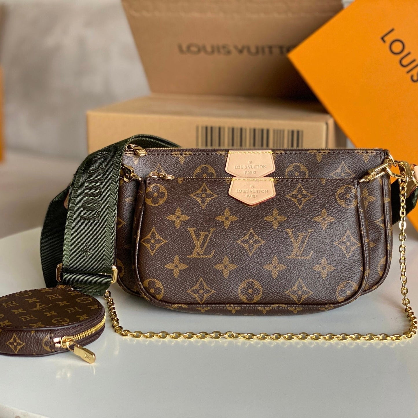 Trendige Kettenmodetasche