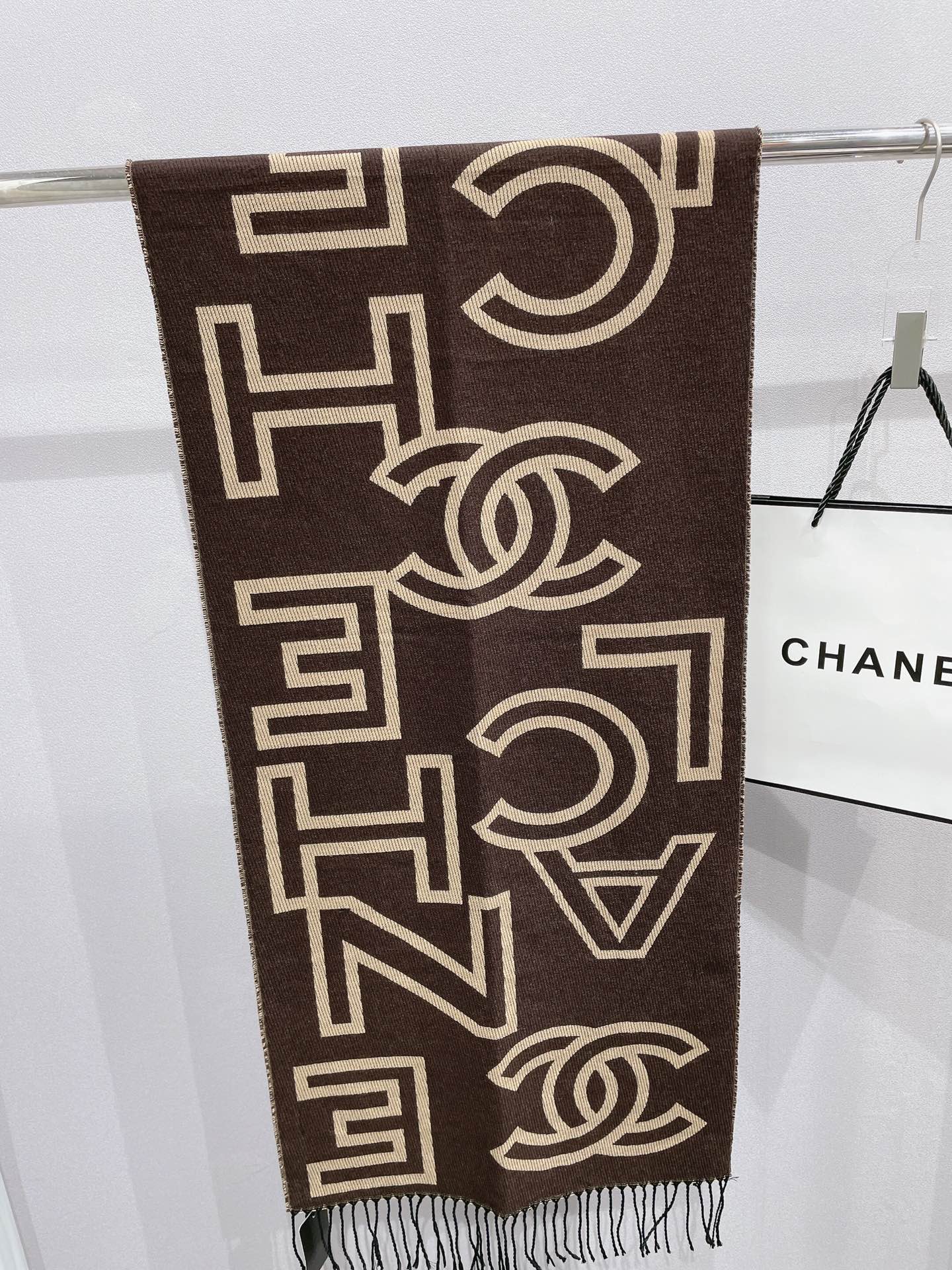 Temperament Twill Logo Jacquard Scarf Shawl mysite