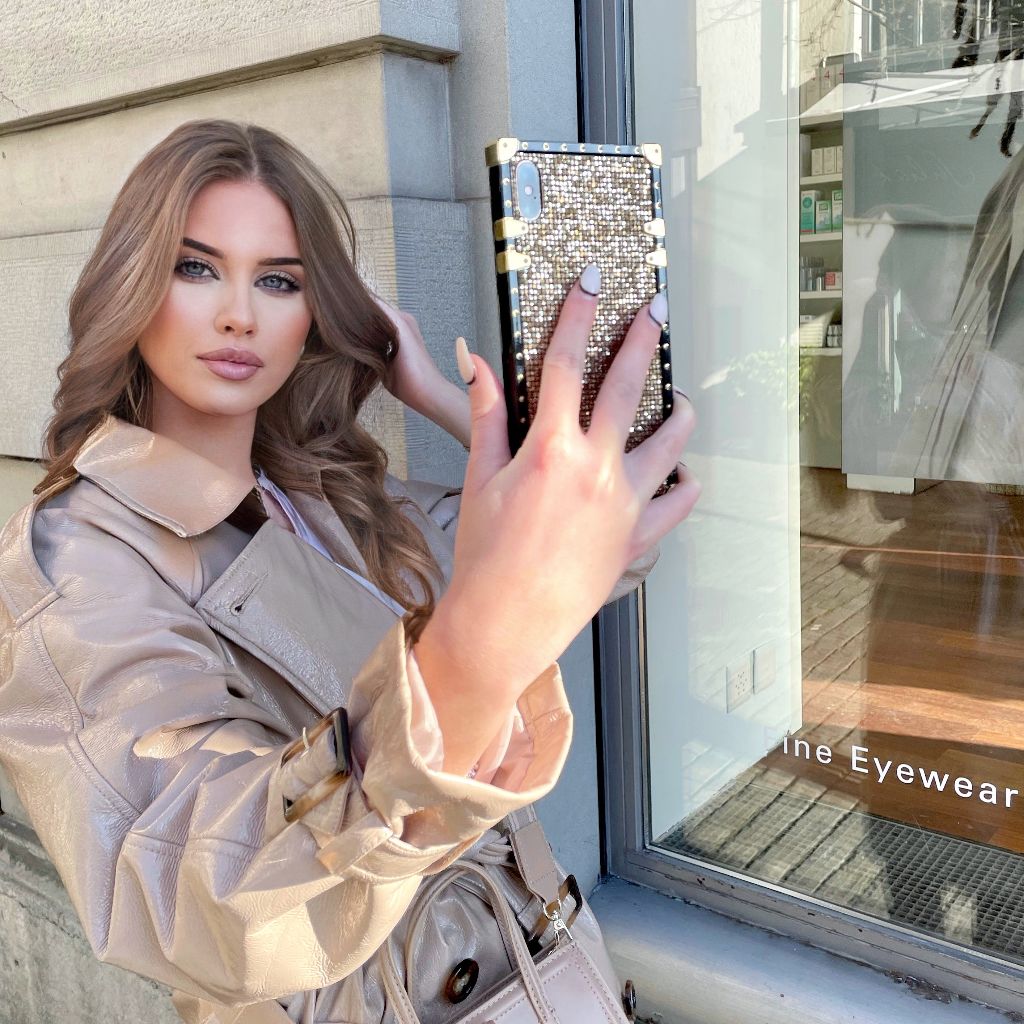 Każ Samsung b'ċirku "Pyrite"