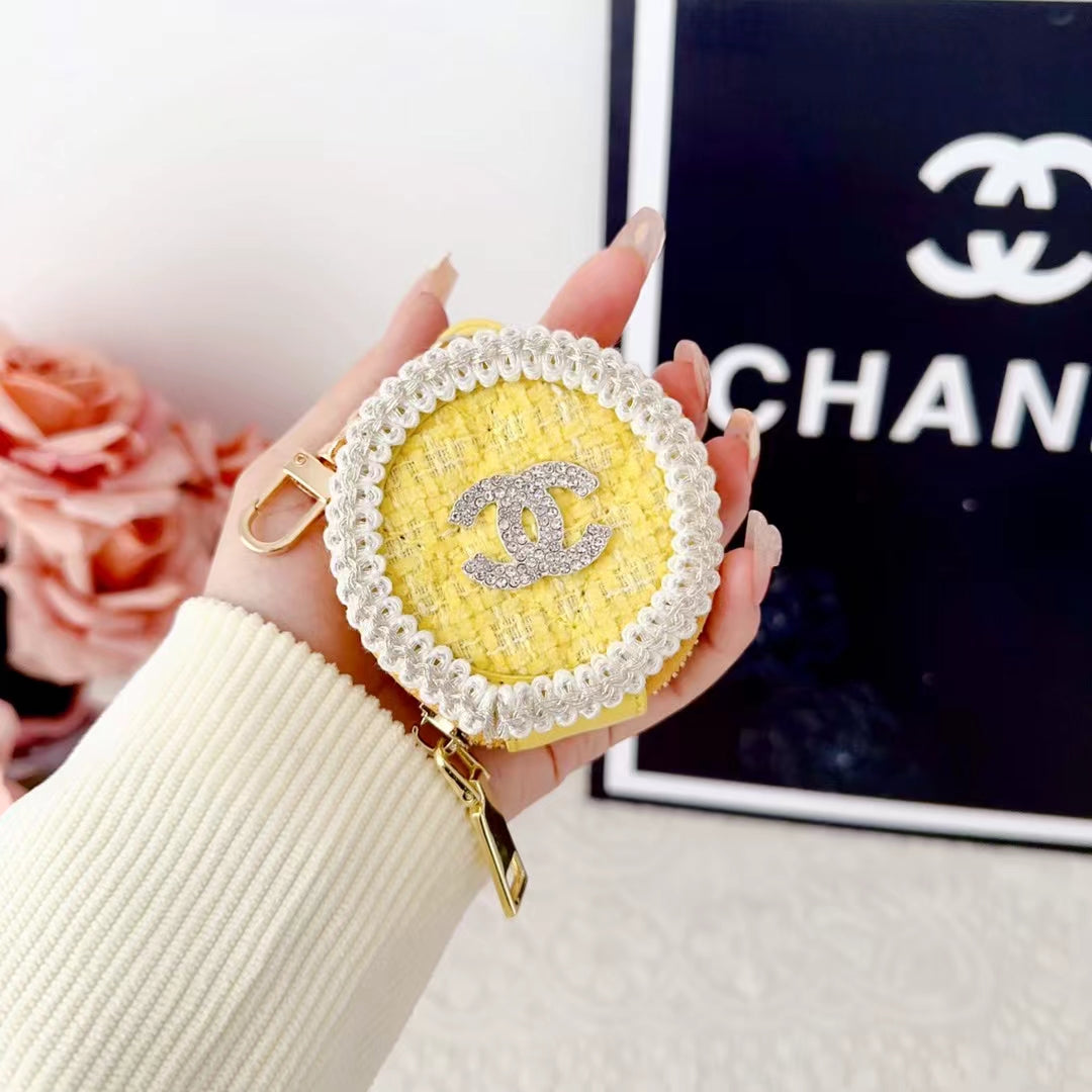 Luxe Chanel AirPods -kast met spiegel