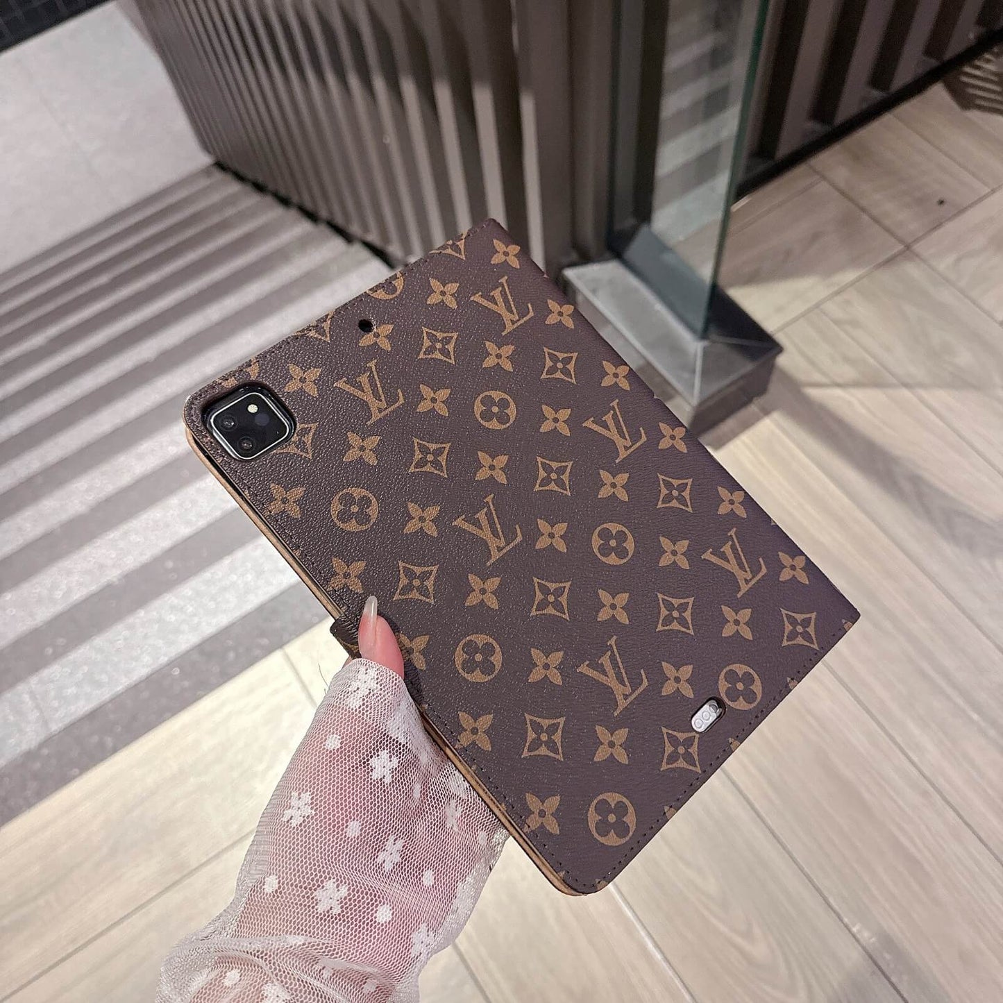 Premium LV iPad -sag