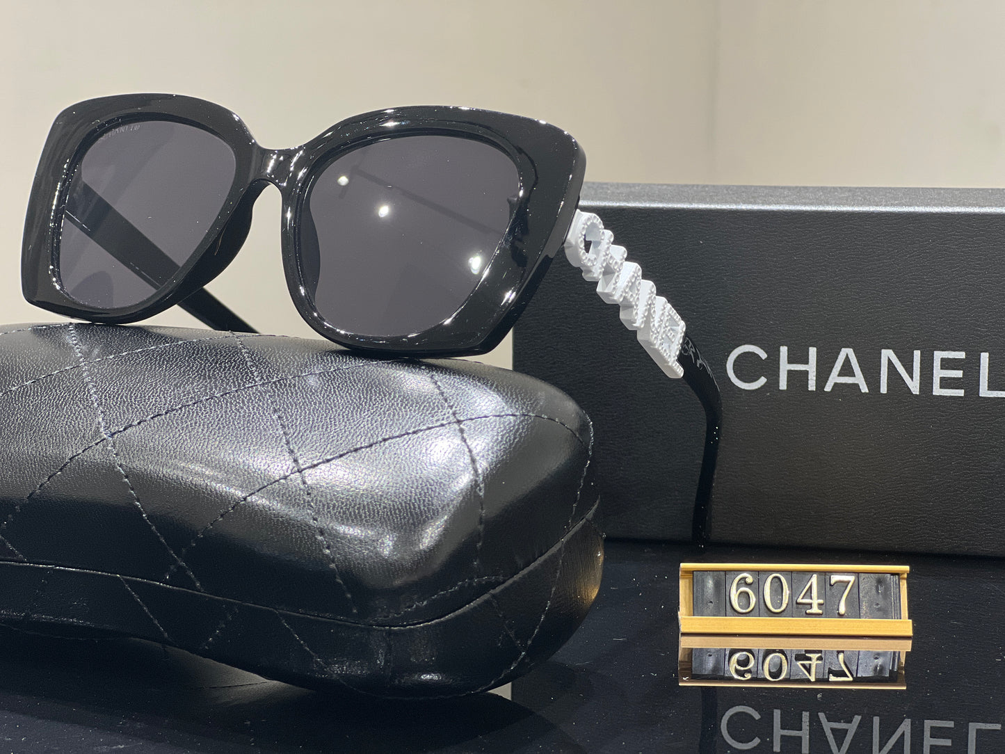 Fashion hot 6 color sunglasses 6047