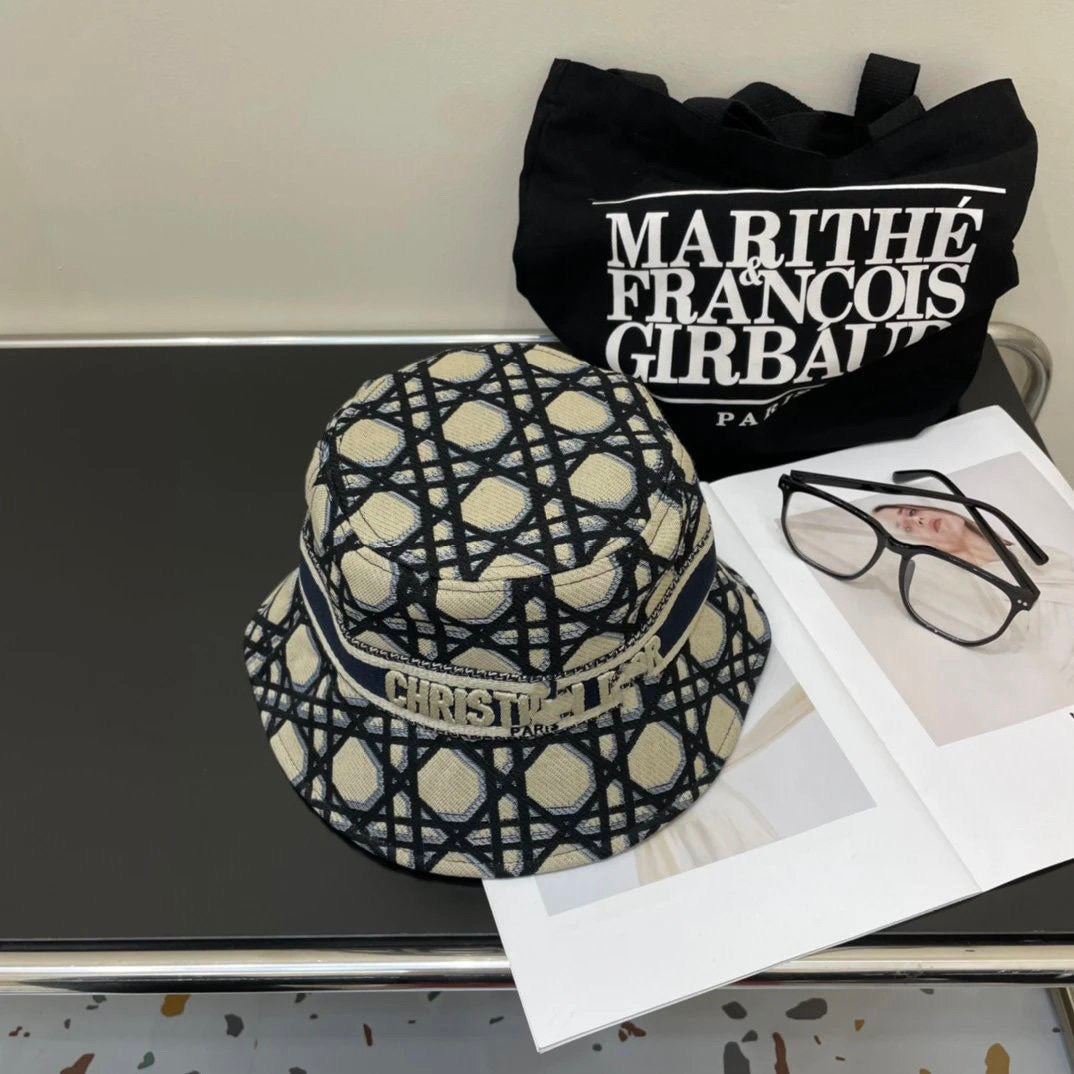 Classic luxury hat 09 mysite