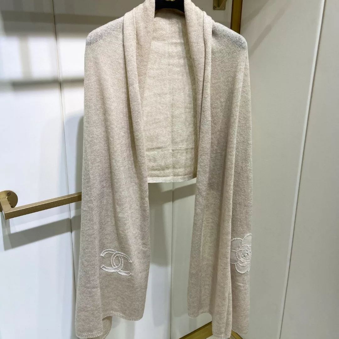 Elegant Camellia Pearl Cashmere Scarf mysite