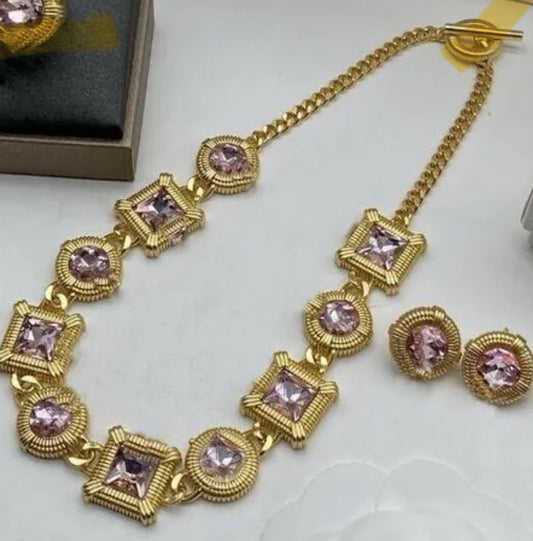 Set di orecchini per collana di diamanti rosa del marchio designer