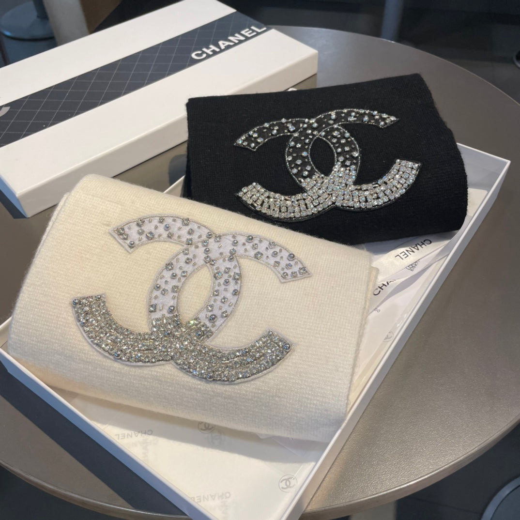 Crystal Diamond Logo Knit Scarf mysite