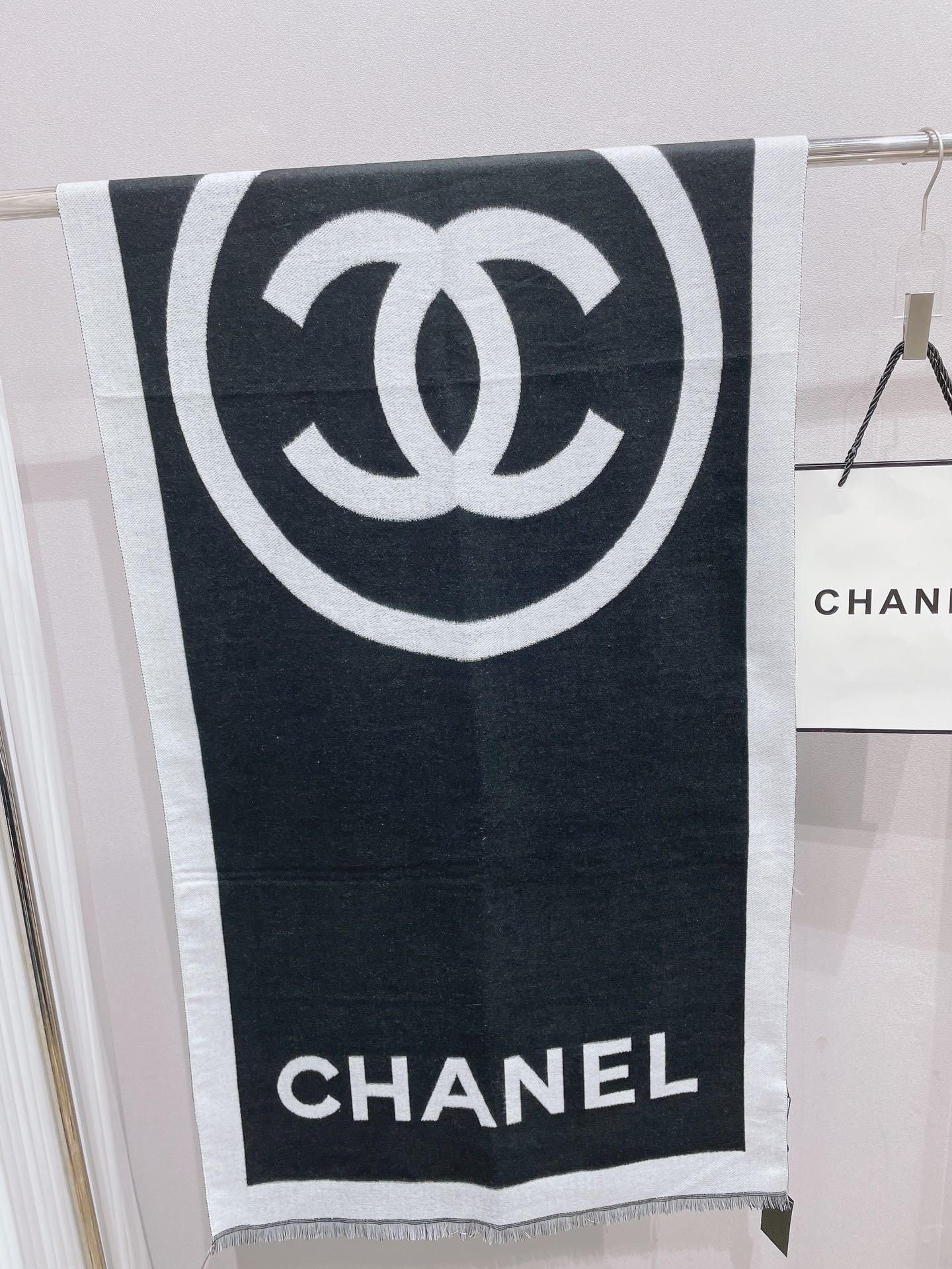 Classic Big Logo Scarf Shawl mysite