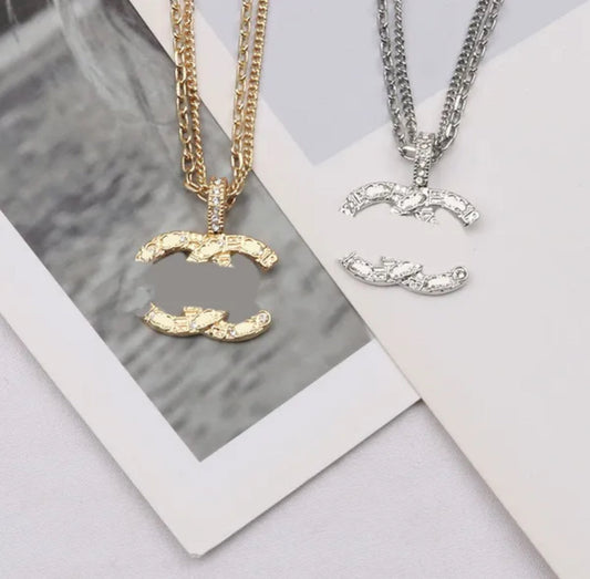 Lettera di design cc collana