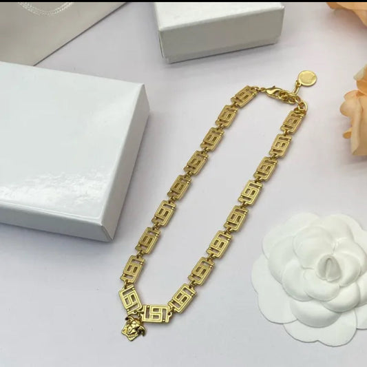 Collana di moda designer