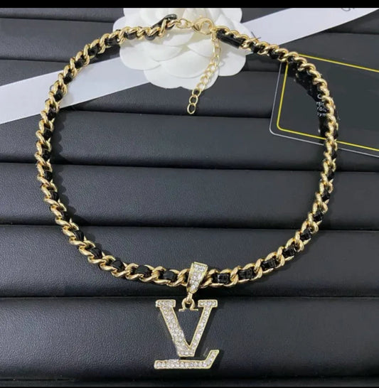 Lettera di designer Collana L-V