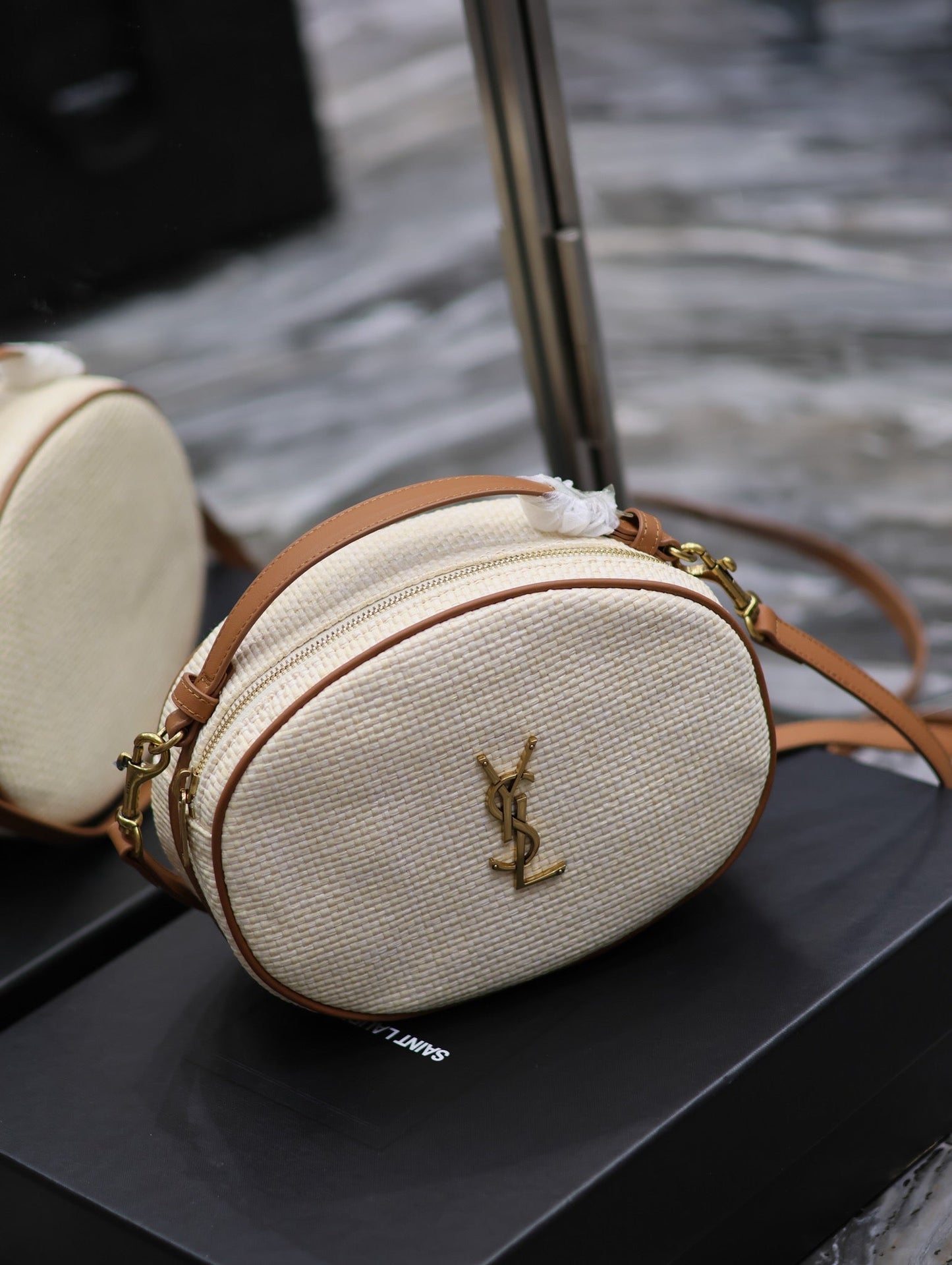 YSL Leather-trimmed raffia shoulder bag - 22¡Á16.5¡Á6cm