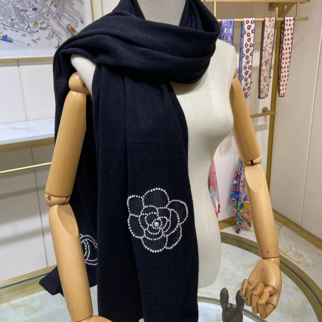 Elegant Camellia Pearl Cashmere Scarf mysite