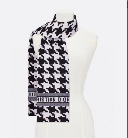 Classic 30 Monogram Knit Scarf in Wool mysite