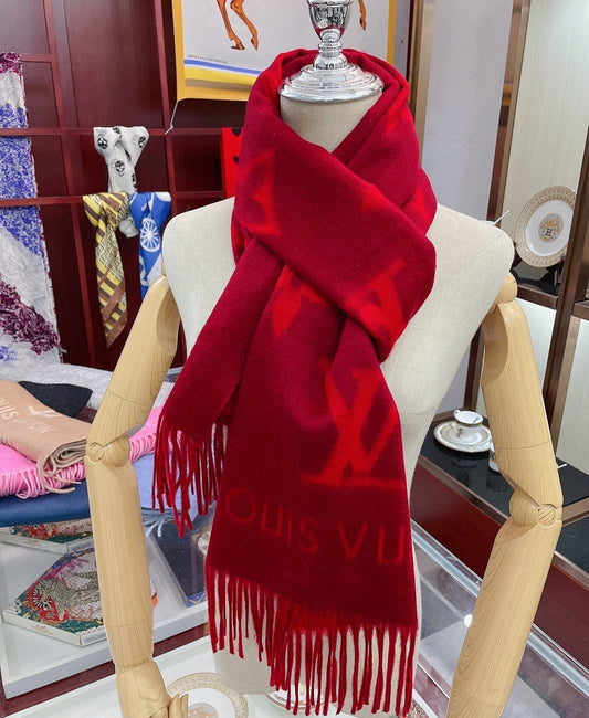 Classic Four-Leaf Clover Scarf mysite