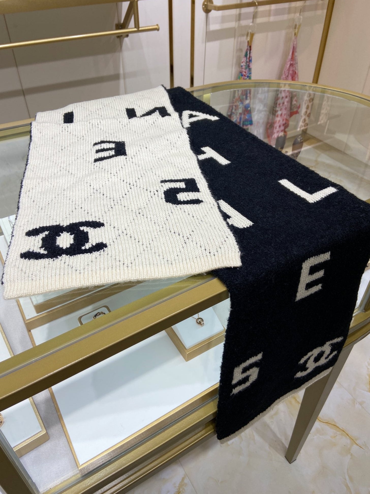 Alphanumeric pattern cashmere scarf mysite