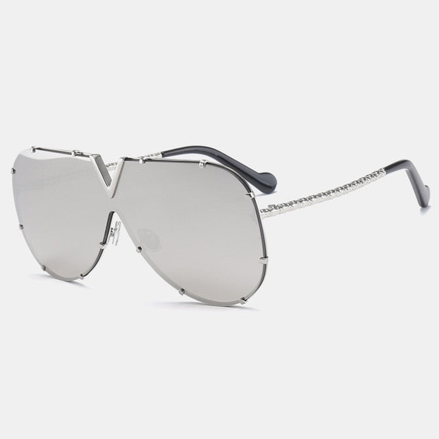 Nove sunčane naočale Model MS678 2025