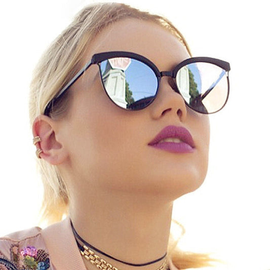 Gafas de sol de diseñador de marca Cat Eye Mujeres Luxury Plástico Sol Gastes Classic Retro Outdoor Eyewear Oculos de Sol Gafas